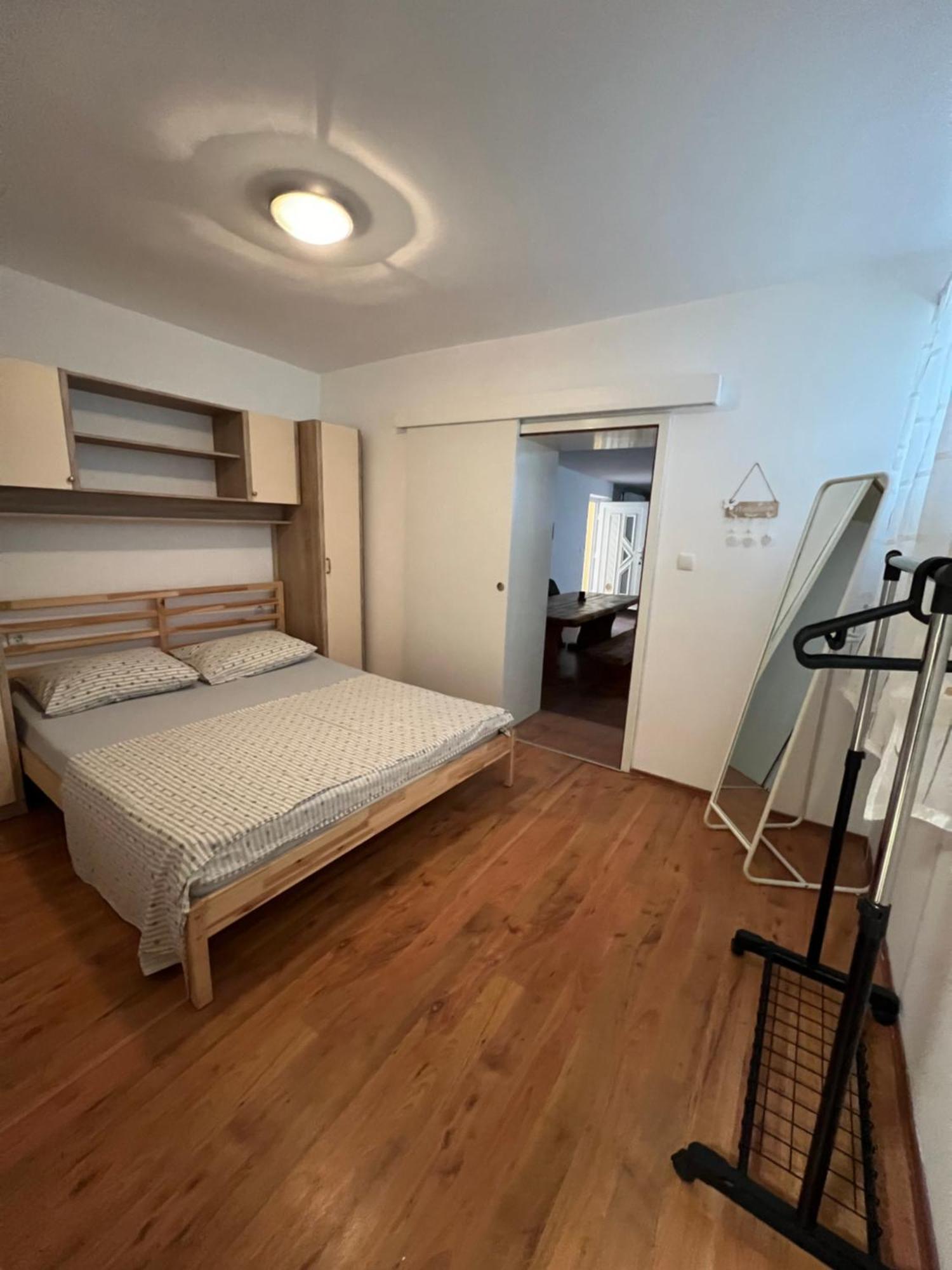 Apartmani Maksan Pakostane Ngoại thất bức ảnh