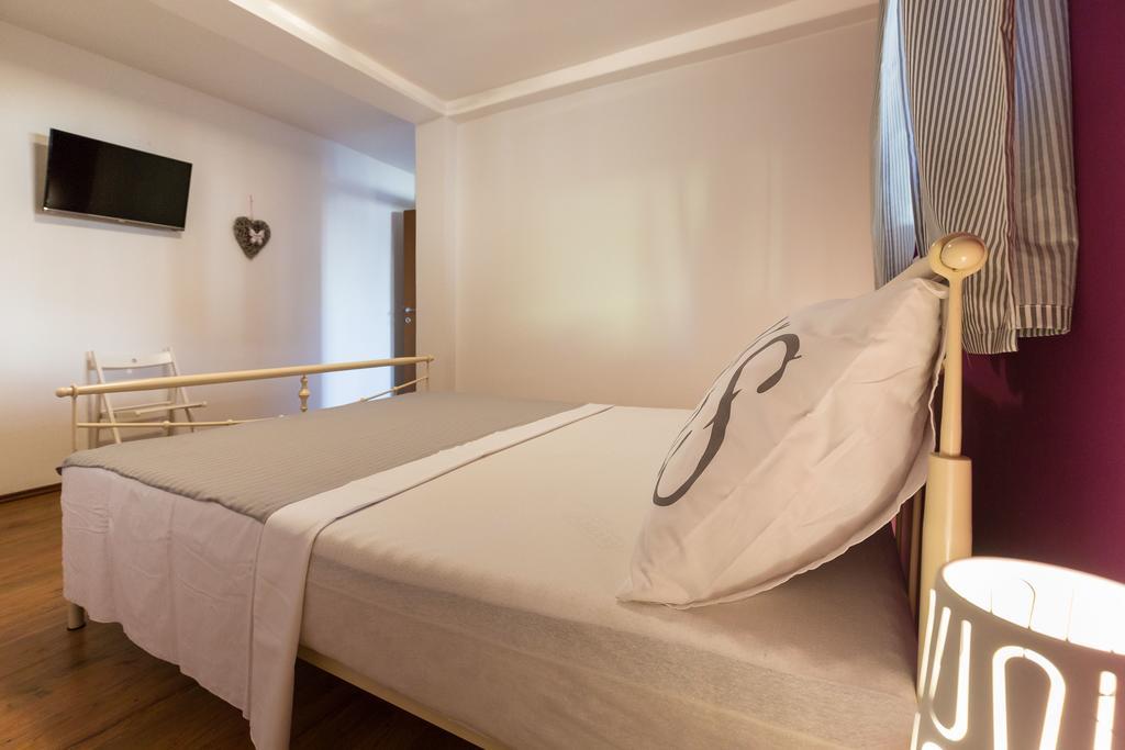 Apartmani Maksan Pakostane Ngoại thất bức ảnh