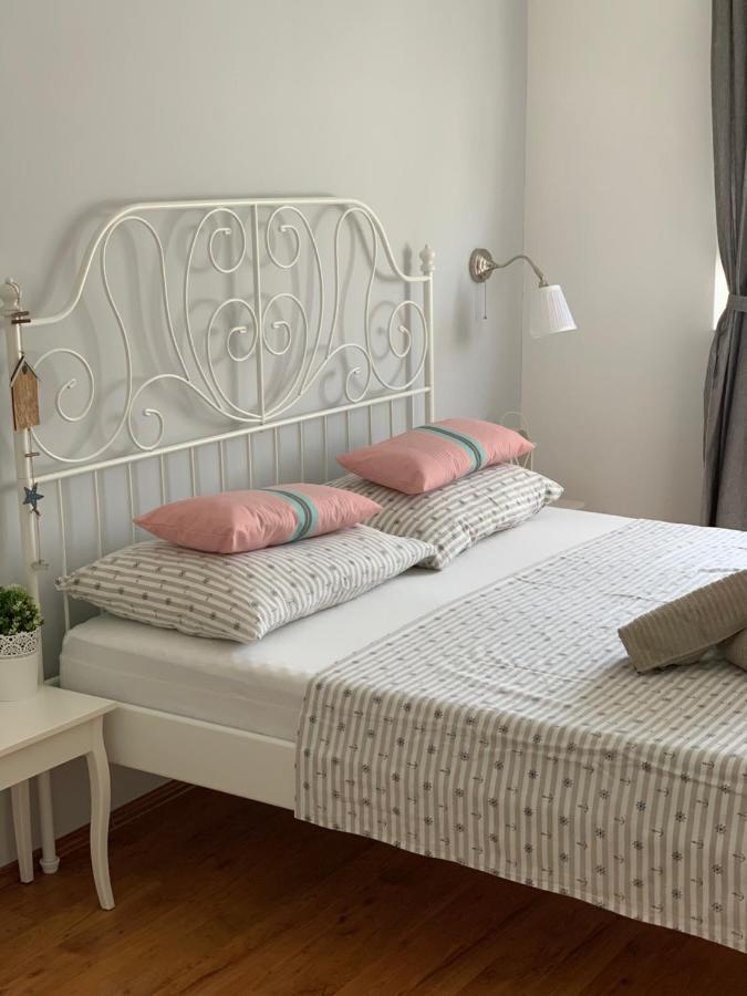 Apartmani Maksan Pakostane Ngoại thất bức ảnh